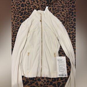 LULULEMON Define cropped lululemon jacket white and gold
